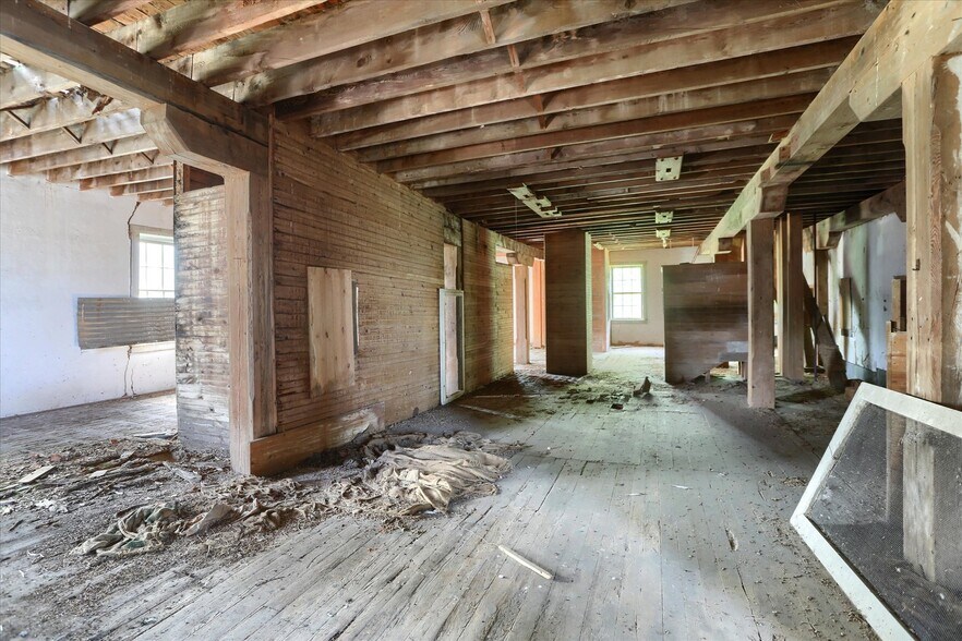 More Photos Of 1209 Mill Rd, Selinsgrove Industrial For Sale