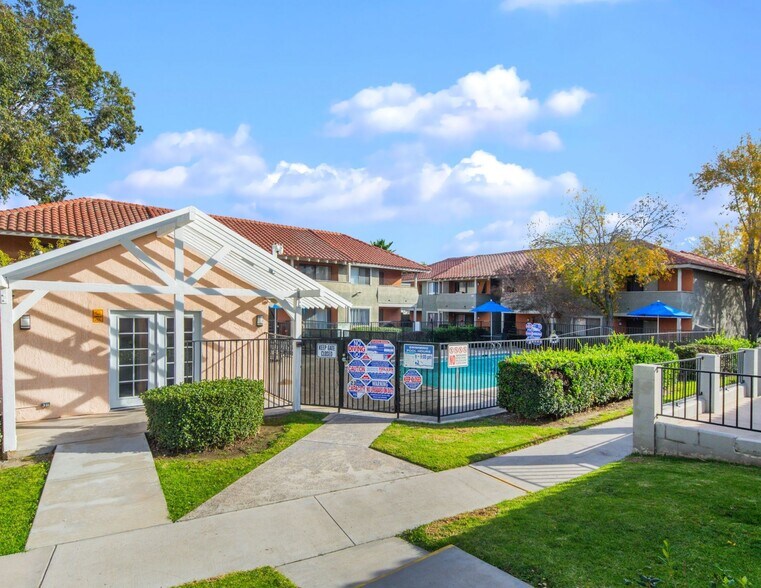 More Photos Of 1531 W Rialto Ave, Fontana Apartments For Sale