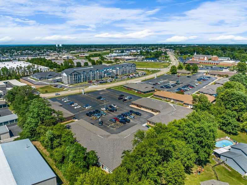 More Photos Of 3910 S Old Highway 94, Saint Charles Office For Sale
