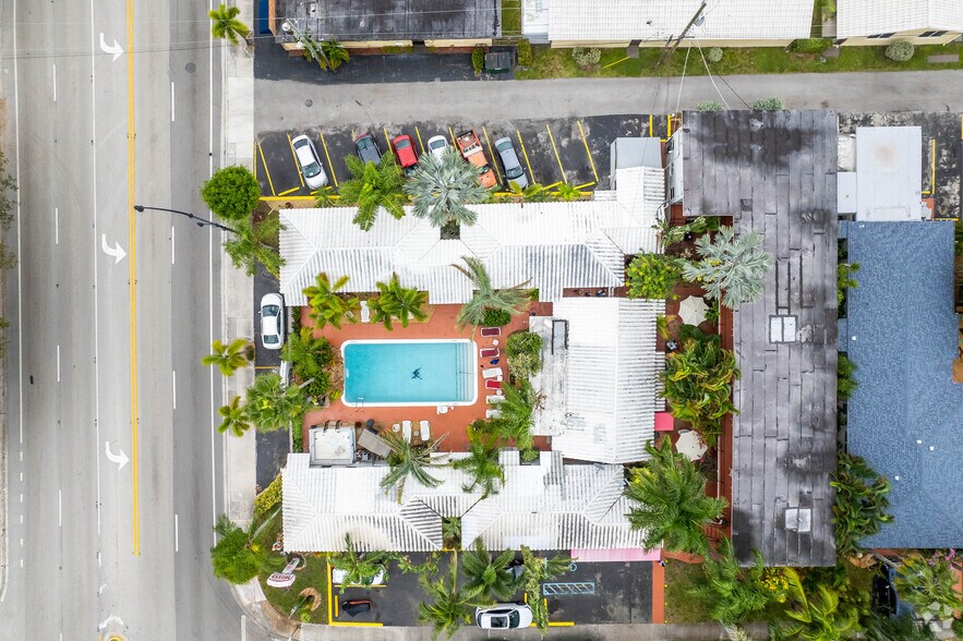 More Photos Of 1219 S Federal Hwy, Hollywood Hotel For Sale