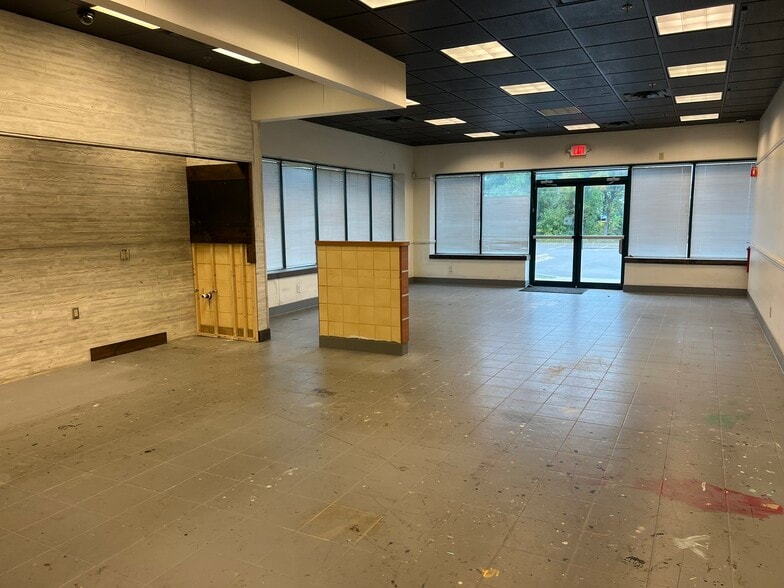 More Photos Of 13445-13501 Business Center Dr, Elk River Unknown For Lease