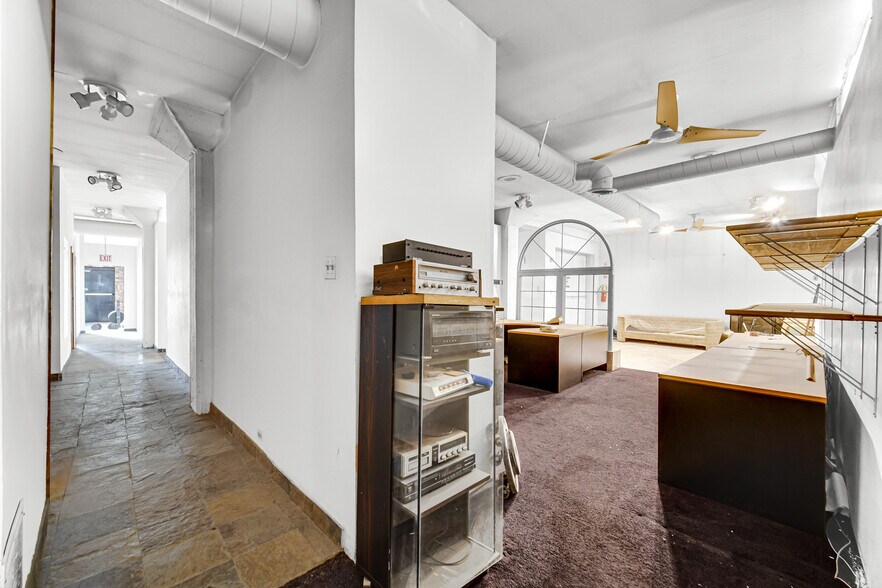 More Photos Of 7411 S Stony Island Ave, Chicago Warehouse For Sale