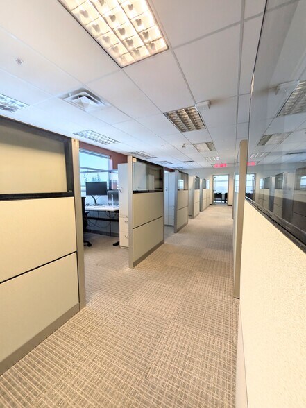 More Photos Of 32525 Simon Ave, Abbotsford Office For Lease
