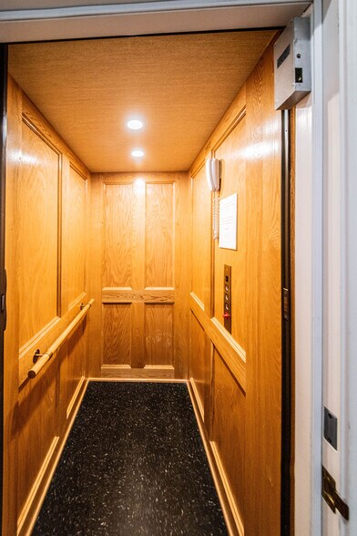 More Photos Of 502 N 5th St, Paducah Multifamily For Sale