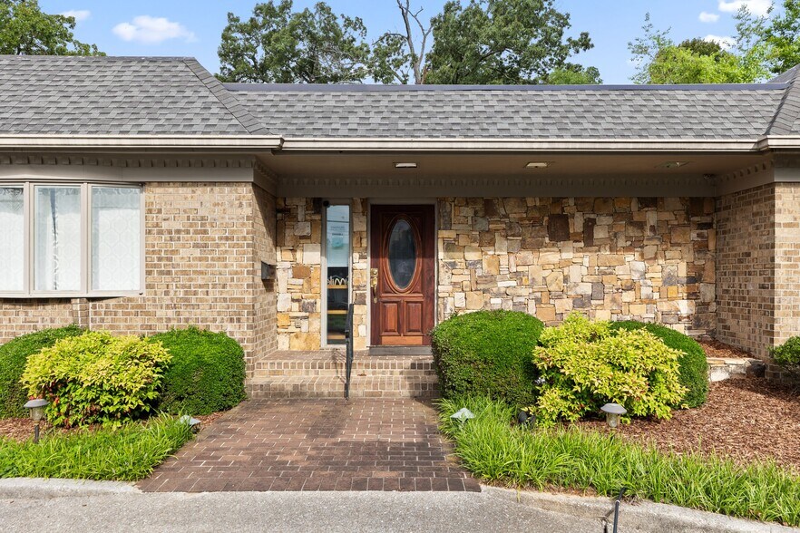 More Photos Of 4611 Hixson Pike, Hixson Office For Lease