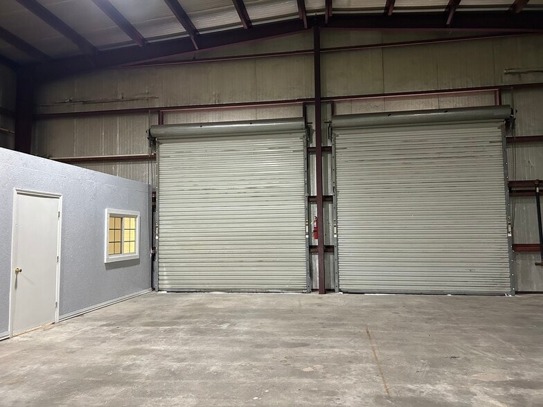 More Photos Of 2410 Tyler St, Kenner Warehouse For Lease