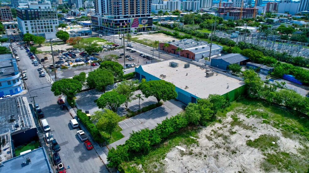 More Photos Of 2050-2090 N Miami Ave, Miami Freestanding For Lease