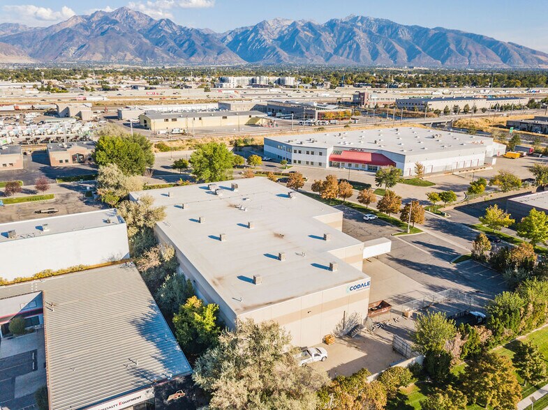 More Photos Of 662 W Commerce Park Dr, Midvale Warehouse For Sale