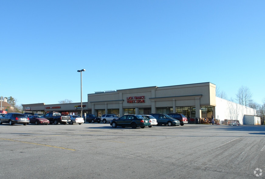 More Photos Of 5942-5950 Buford Hwy, Norcross Unknown For Lease