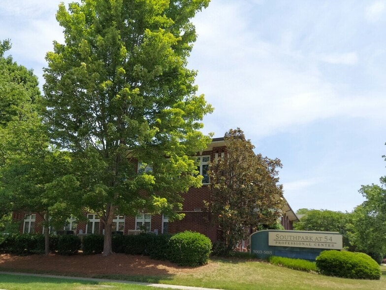 More Photos Of 5015 Southpark Dr, Durham Medical For Lease