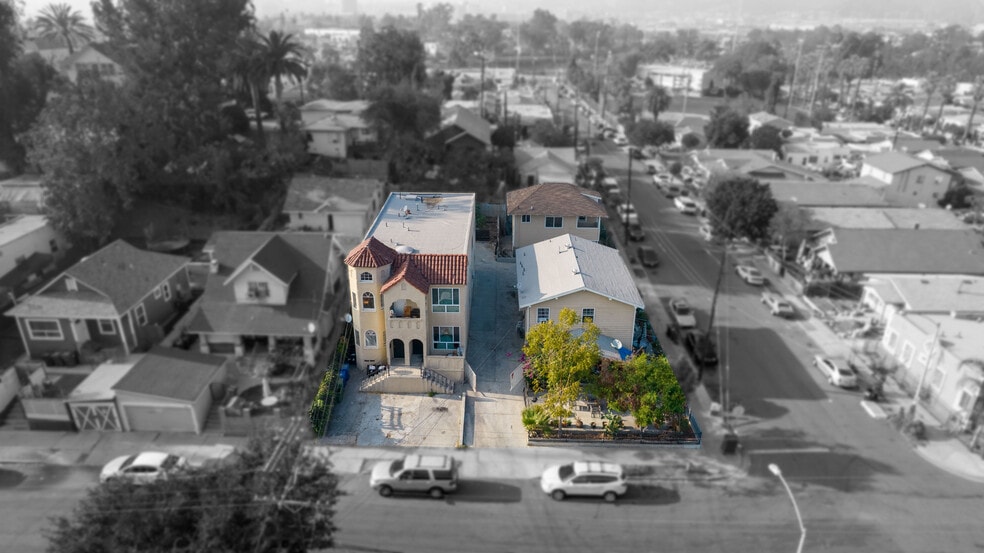 Primary Photo Of 645-649 N Cummings St, Los Angeles Apartments For Sale