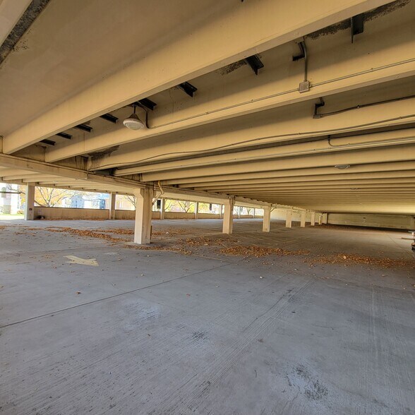 More Photos Of 500 Economy Ct, Freeport Office For Lease