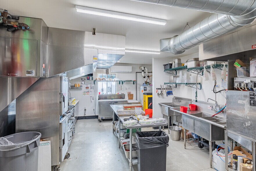 More Photos Of 2816 NE Halsey St, Portland Storefront Retail Residential For Sale