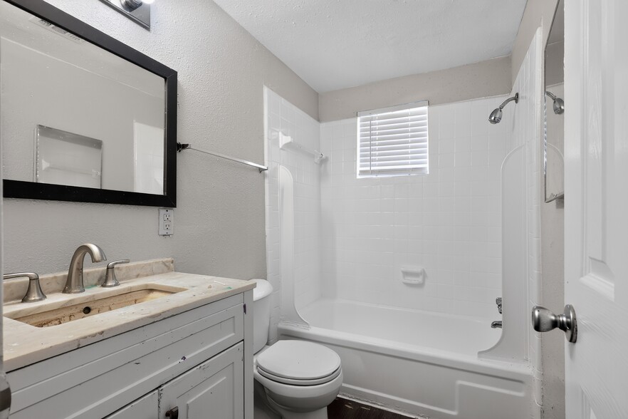 More Photos Of 8020 Stewart Rd, Galveston Apartments For Sale
