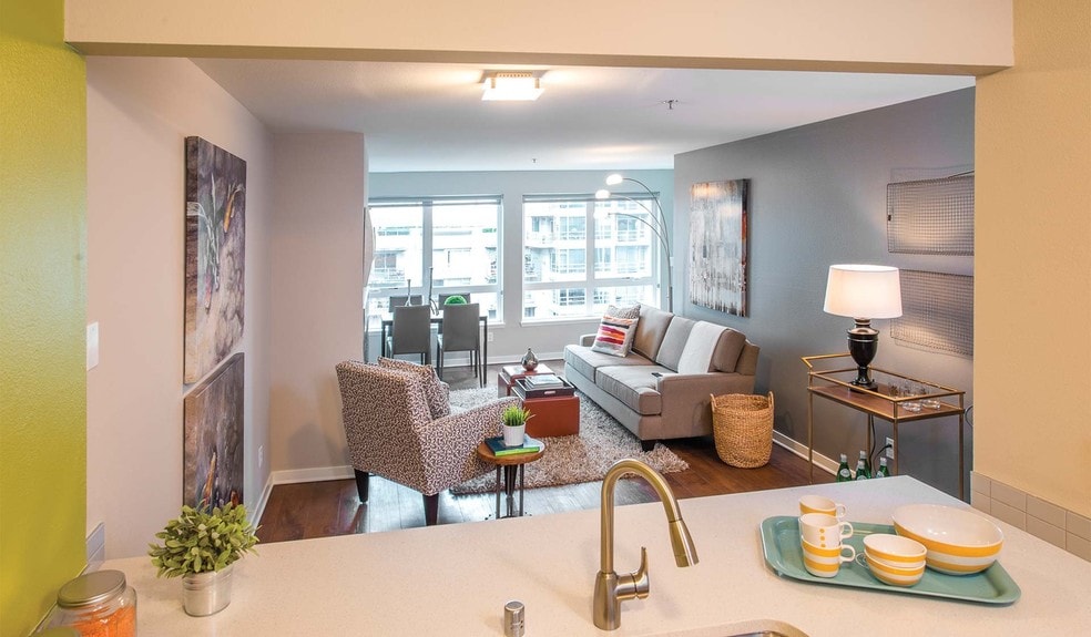 More Photos Of 2900 1st Ave, Seattle Apartments For Lease