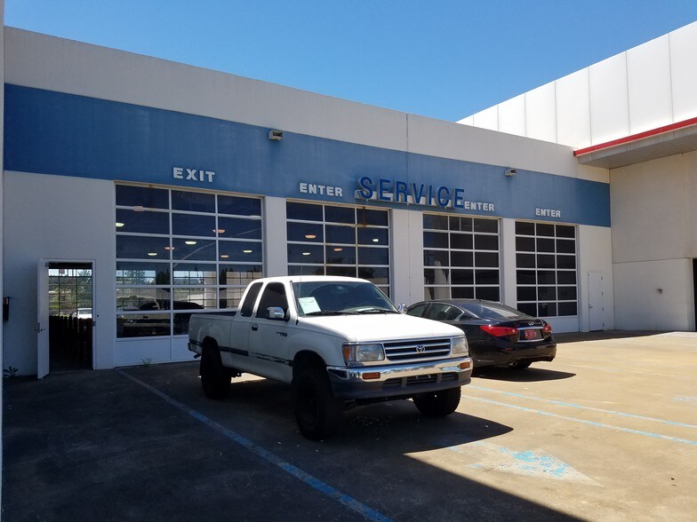 More Photos Of 4310 Jonesboro Rd, Union City Auto Repair For Lease