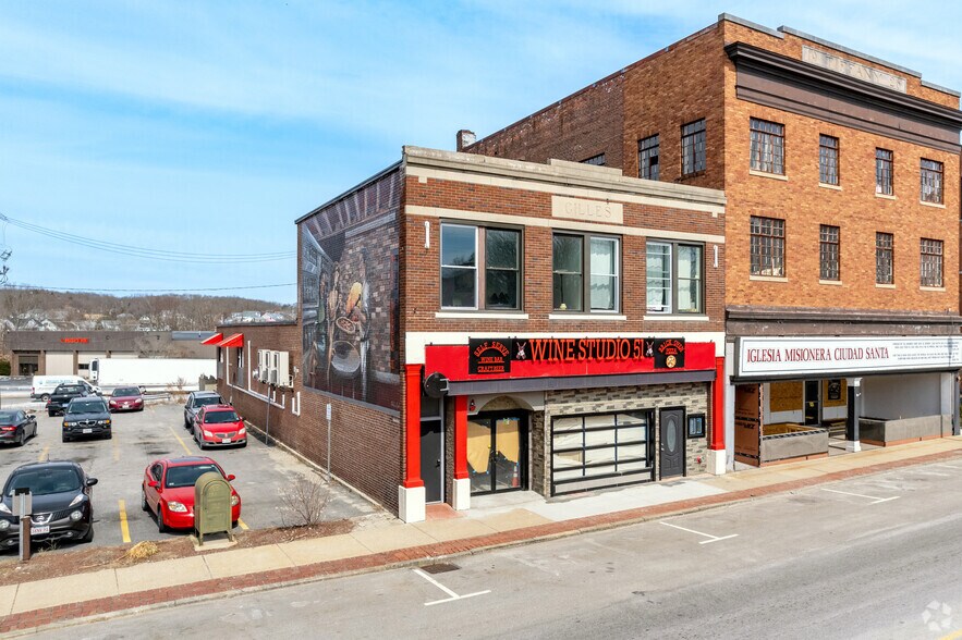 Primary Photo Of 175 Main St, Webster Restaurant For Sale