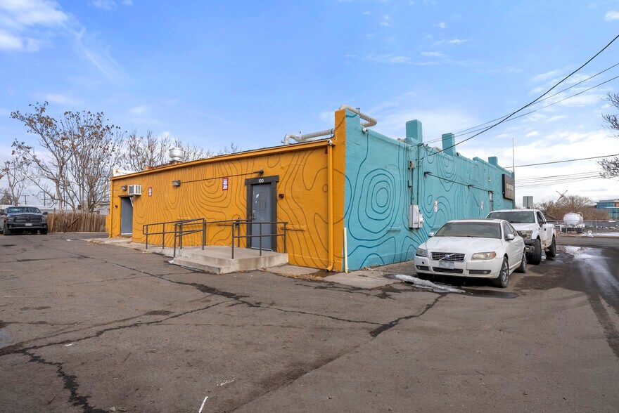 More Photos Of 4837 N Washington St, Denver Freestanding For Sale