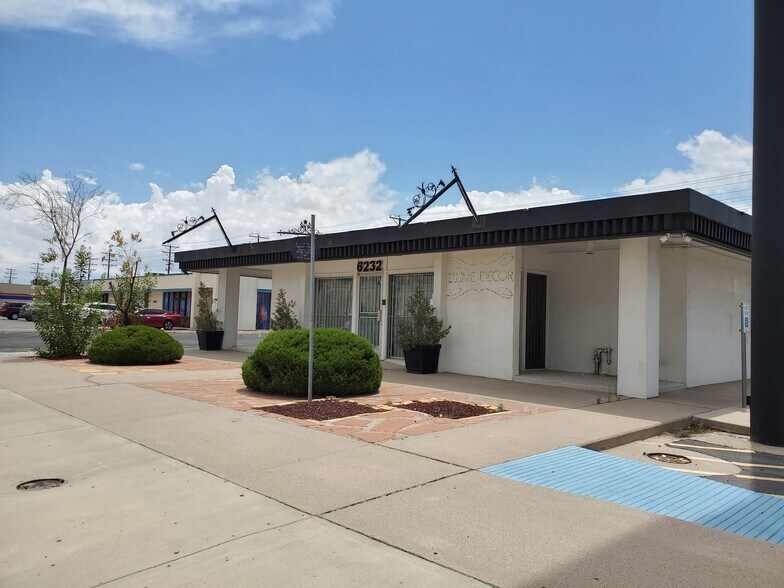 More Photos Of 6232 E Gateway Blvd, El Paso Freestanding For Lease