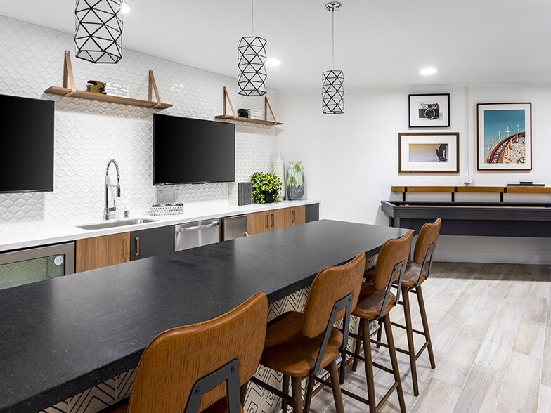 More Photos Of 7403 La Tijera Blvd, Los Angeles Apartments For Lease