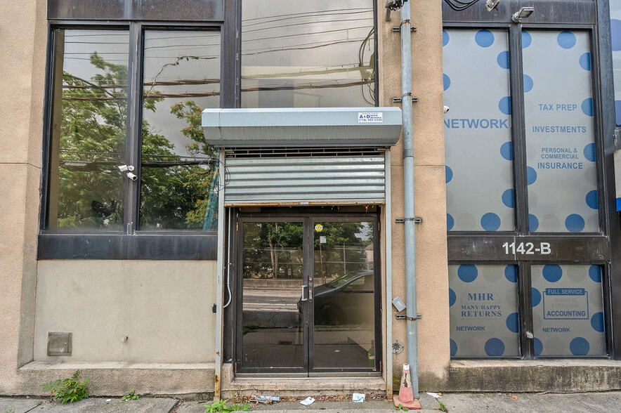 More Photos Of 1142A S Railroad Ave, Staten Island Office For Sale