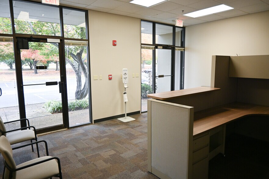More Photos Of 1505 The Boardwalk, Huntsville Office For Sale