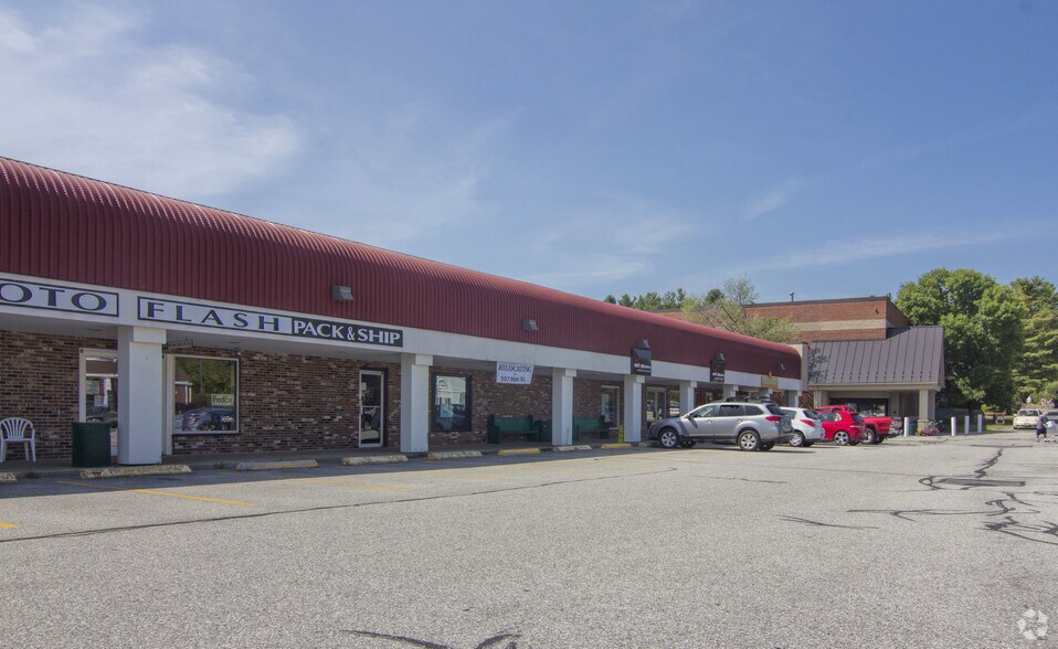 More Photos Of 257-277 Newport Rd, New London Freestanding For Lease