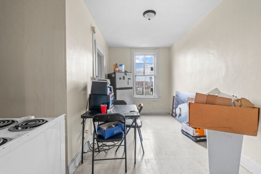 More Photos Of 2708 Maryland Ave, Baltimore Multifamily For Sale