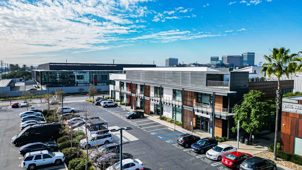 More Photos Of 701-723 N Douglas St, El Segundo Loft Creative Space For Lease