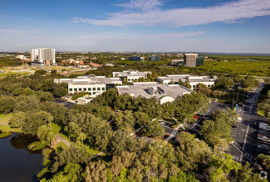 More Photos Of 180 Fountain Pky, Saint Petersburg Office For Lease