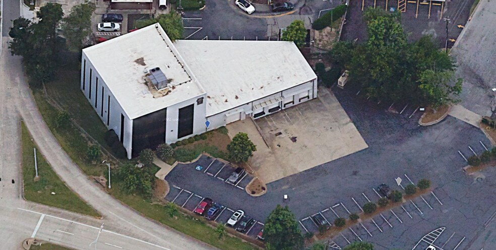 More Photos Of 1 Clay Pl, Atlanta Office For Sale