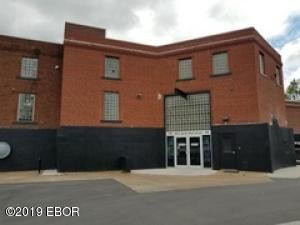 More Photos Of 1051 S Wall St, Carbondale Flex For Sale