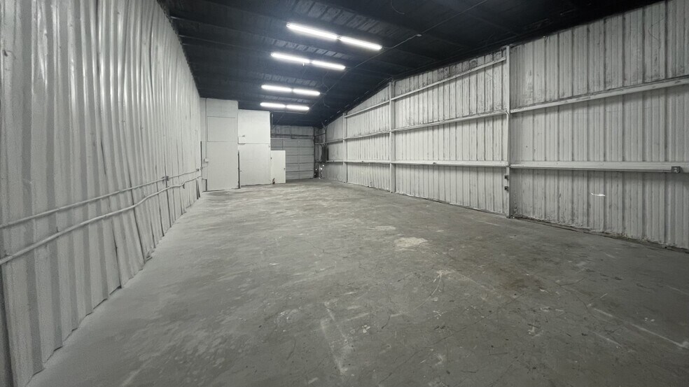 More Photos Of 6360 Rupley Cir, Houston Industrial For Lease
