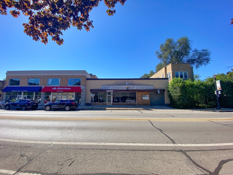 More Photos Of 3012 Central St, Evanston Storefront For Lease