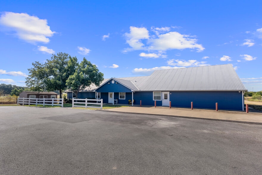 More Photos Of 989 Old Mcdade Rd, Elgin Daycare Center For Sale