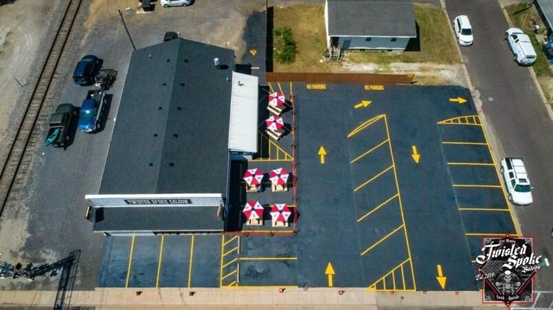 More Photos Of 251 Derby St, Pekin Bar For Lease