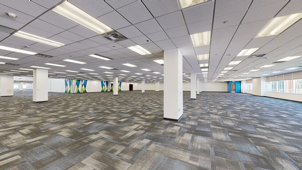 More Photos Of 6800 W 115th St, Overland Park Office For Lease