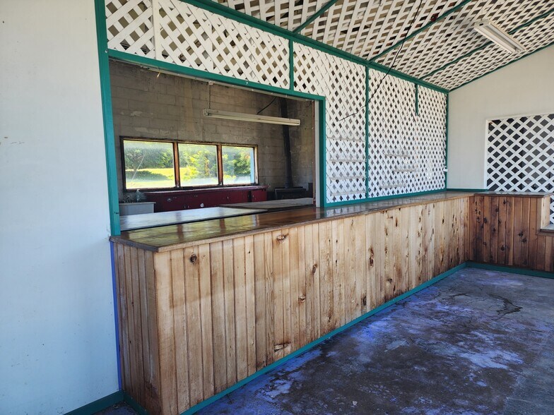 More Photos Of 311 6th St, Port Orford Storefront Retail Office For Sale