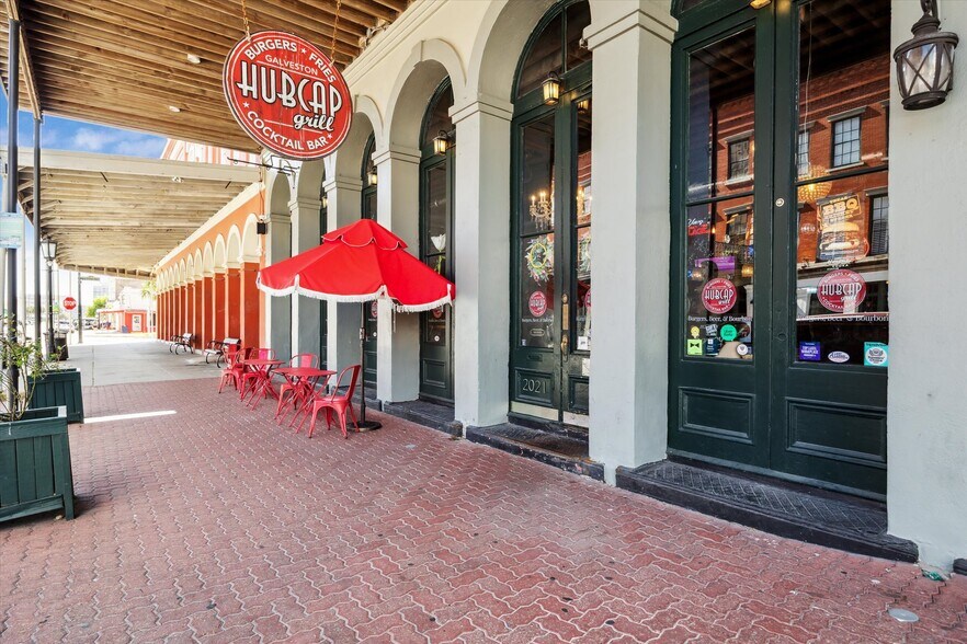 More Photos Of 210 Moody Ave, Galveston Storefront Retail Office For Sale