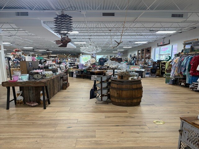 More Photos Of 2700 NW Federal Hwy, Stuart Freestanding For Sale
