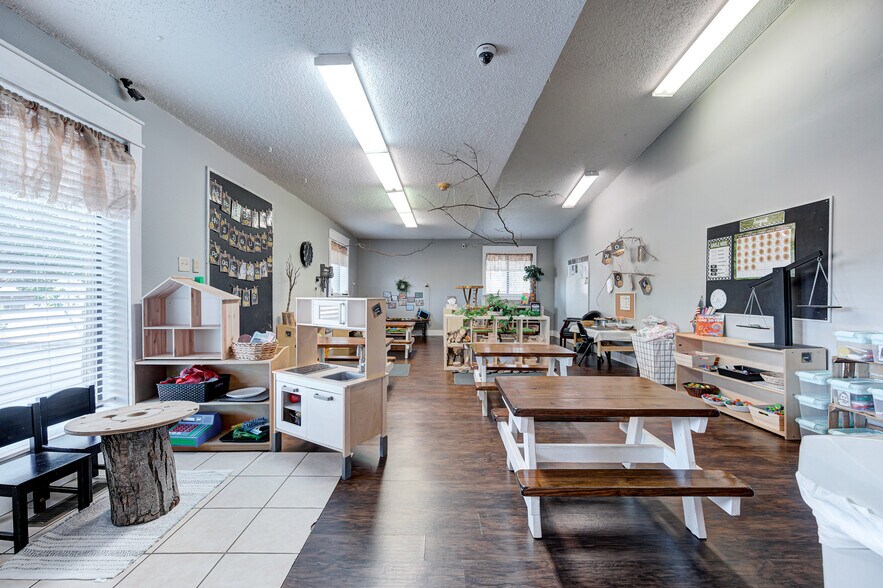 More Photos Of 11801 Southwood Dr, Oklahoma City Daycare Center For Sale
