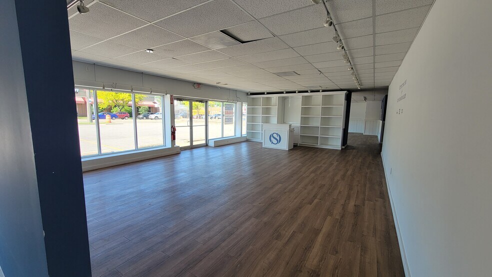 More Photos Of 6010-6020 Mayfield Rd, Mayfield Heights Freestanding For Lease