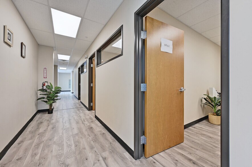 More Photos Of 2050 Double Creek Dr, Round Rock Medical For Lease