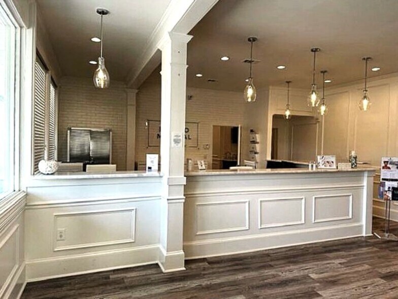 More Photos Of 3889 Cobb Pky NW, Acworth Office For Sale