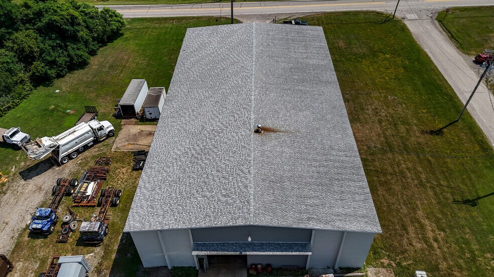 More Photos Of 237 State Rd, Ashtabula Manufacturing For Sale