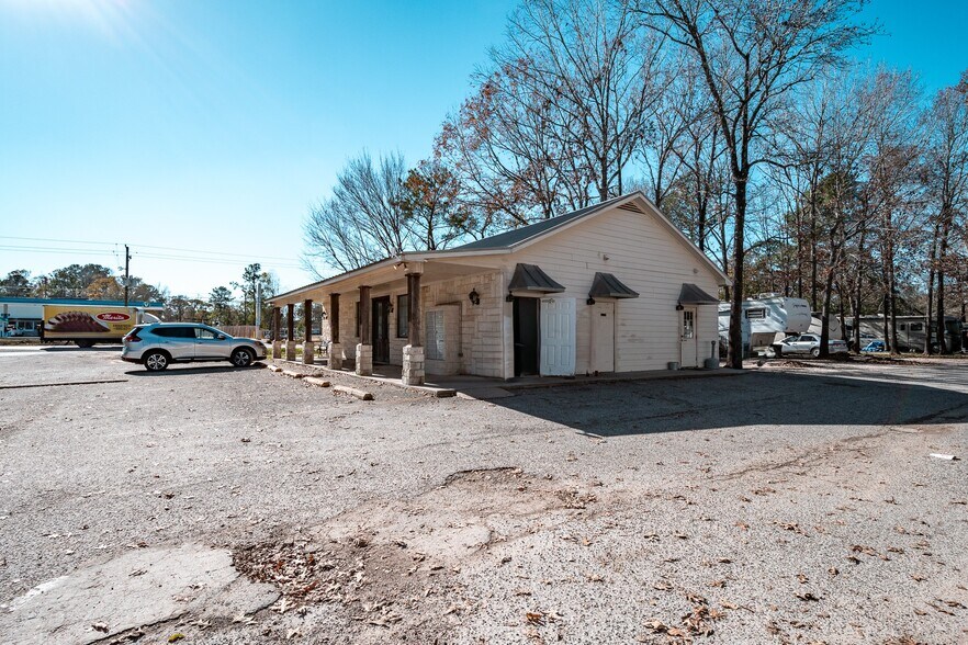 More Photos Of 19135 FM 1485, New Caney Trailer Camper Park For Sale