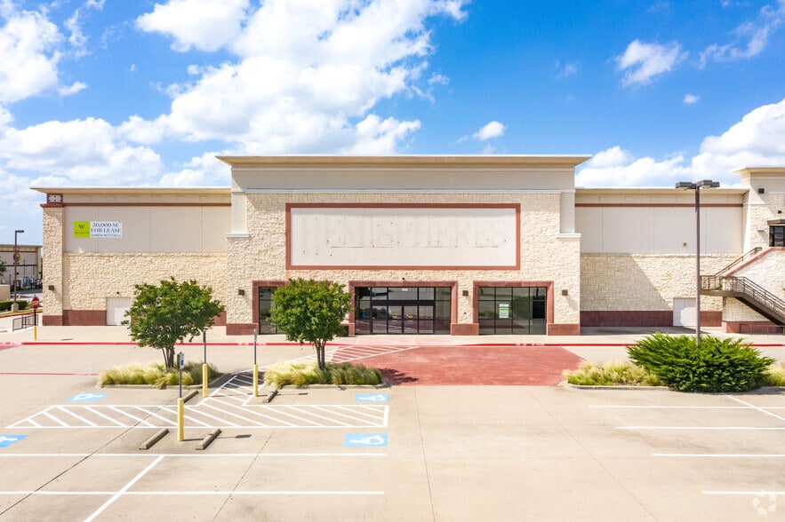 More Photos Of 5550-5630 Preston Rd, Frisco Storefront For Lease