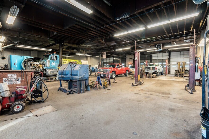 More Photos Of 368 Central Ave, Albany Auto Repair For Sale