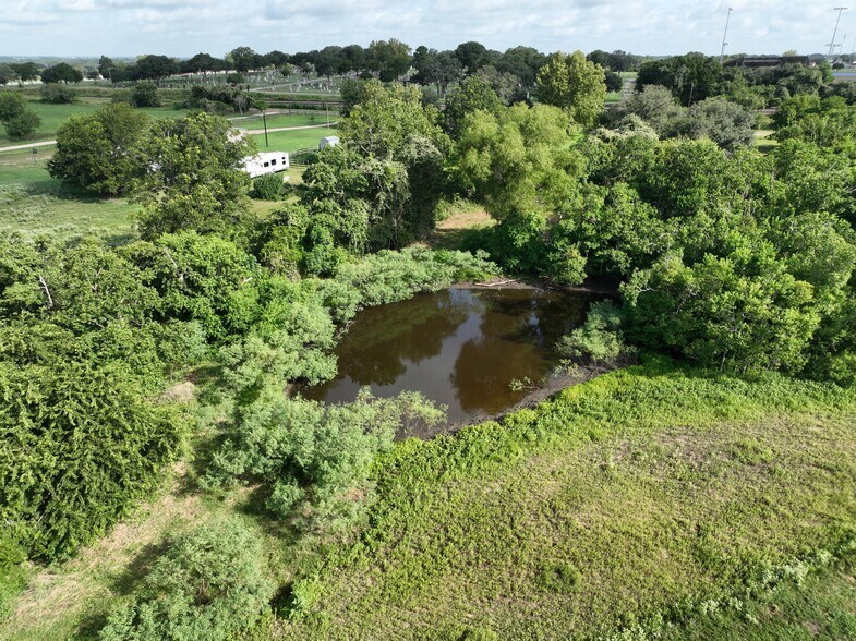 More Photos Of 1610 County Road 253, Weimar Trailer Camper Park For Sale