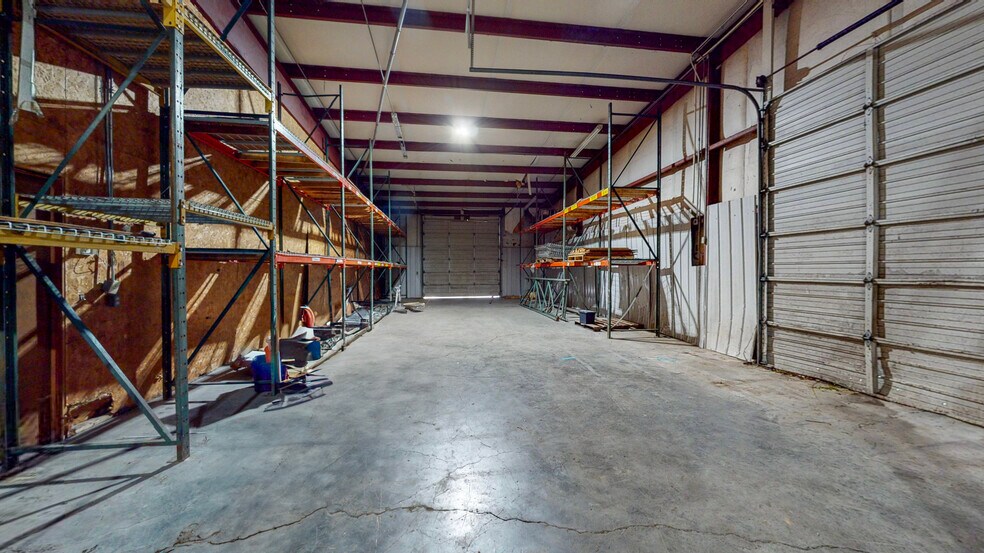 More Photos Of 5534/5546 Waterlevel Hwy, Cleveland Light Distribution For Sale